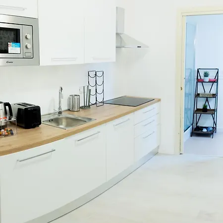 Minerva Boutique 4 *